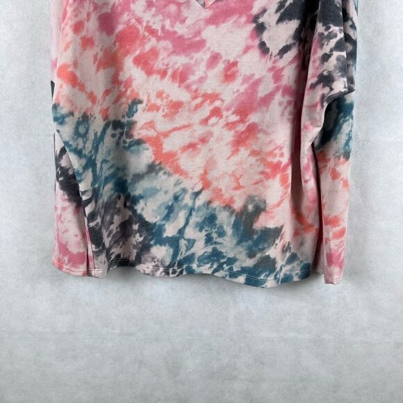 Wasabi + Mint V-Neck Tyed Dyed Top - Picture 4 of 6